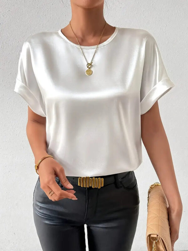 Vallie - Chemise à manches courtes et col rond pour femme – Image 4