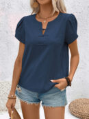 Lisandra - Blouse casual chic à manches courtes avec col fendu