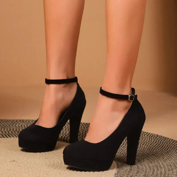 Carolyn - Chaussures à talons hauts avec bride à la cheville pour femmes – Image 2