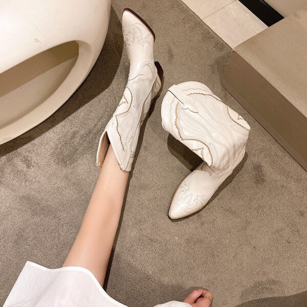 Sophia - Bottes western en cuir brodé pour femmes – Image 2