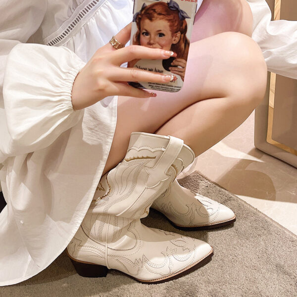 Sophia - Bottes western en cuir brodé pour femmes – Image 4