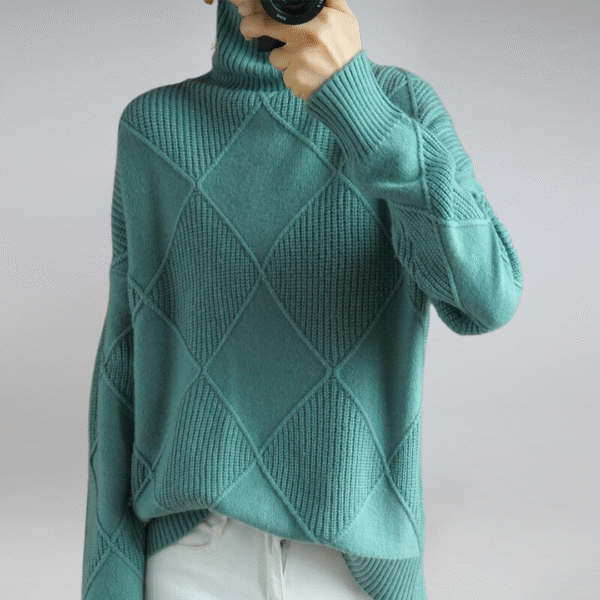 Pull à col roulé Cozy Cashmere pour femme – Image 3