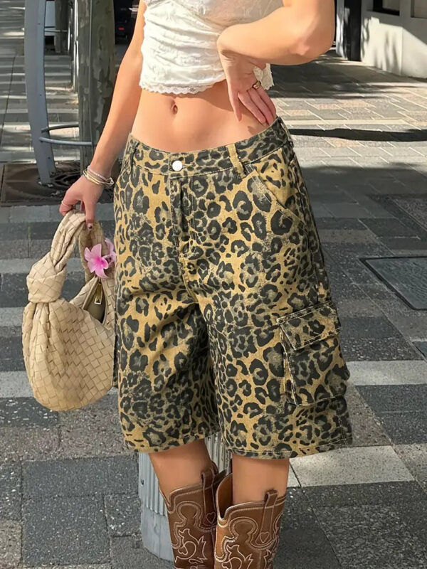 Norie - Short en jean imprimé léopard pour femme