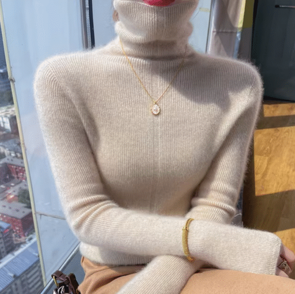 Athena – Pull col roulé en laine et cachemire – Image 4