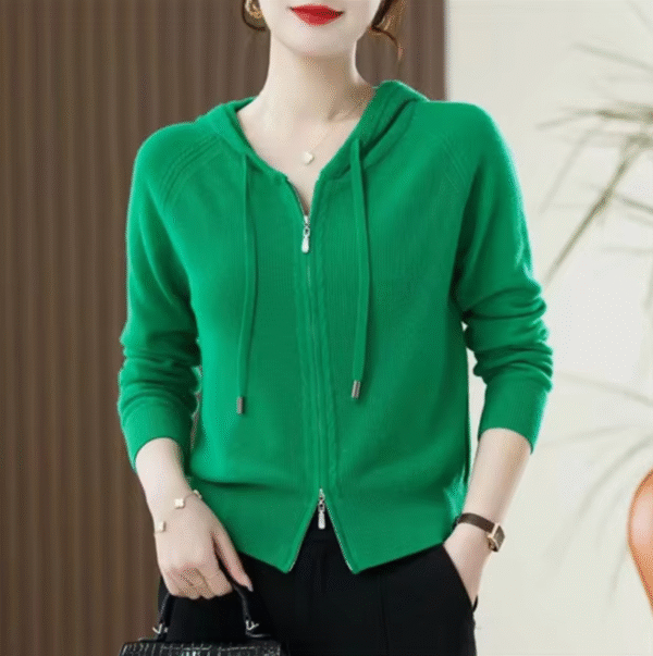 Kiana – Sweat à capuche en cachemire tricoté – Image 6