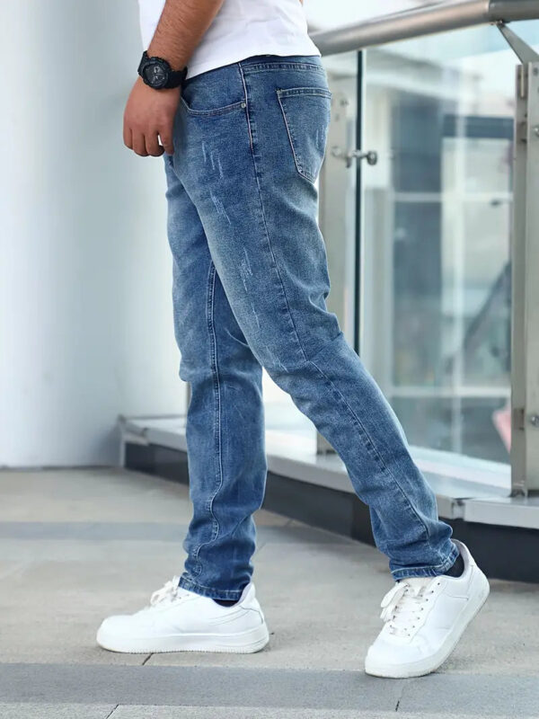 James – Jean au design décontracté et stylé