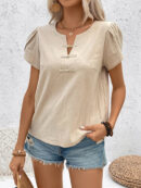 Lisandra - Blouse casual chic à manches courtes avec col fendu