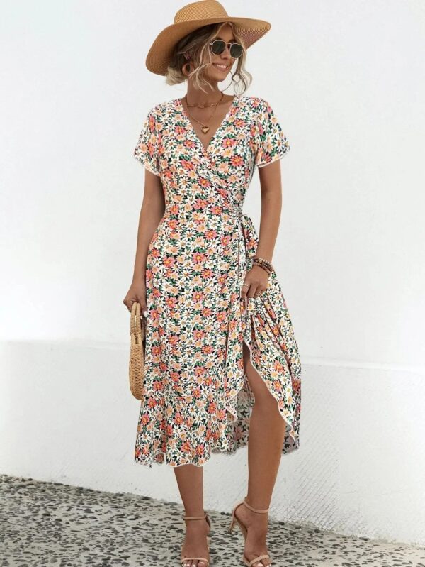 Lucille - Robe de type A-line avec motif floral et col en V