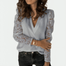 Adeline - Élégante blouse en dentelle à col en V et manches longues