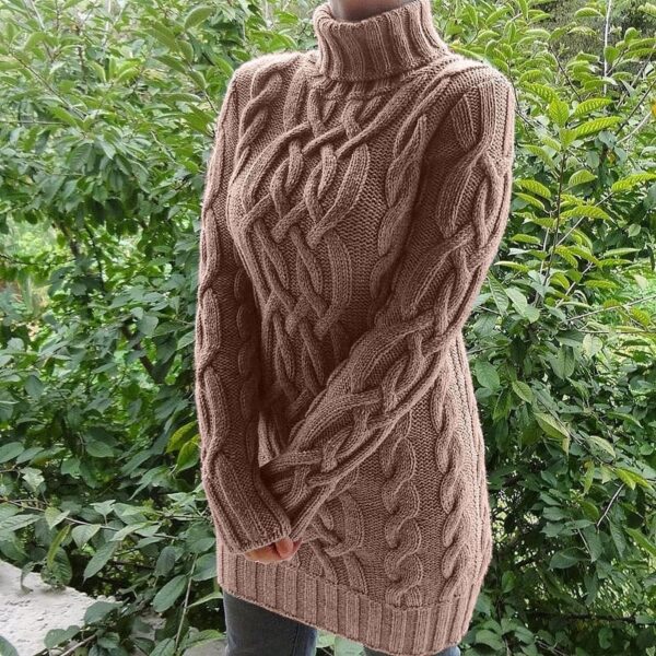 Helena - Robe pull oversize à col roulé – Image 3