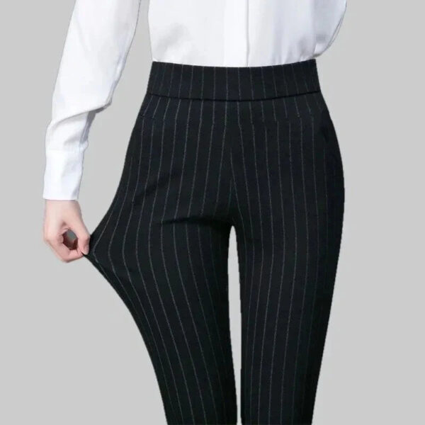 Mildred - Pantalon stretch rayé pour femme – Image 2