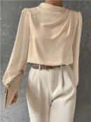 Emmeline - Blouse élégante à col montant et manches longues