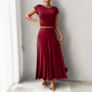 Chiara - Ensemble élégant avec crop top ajusté à taille froncée et jupe fluide