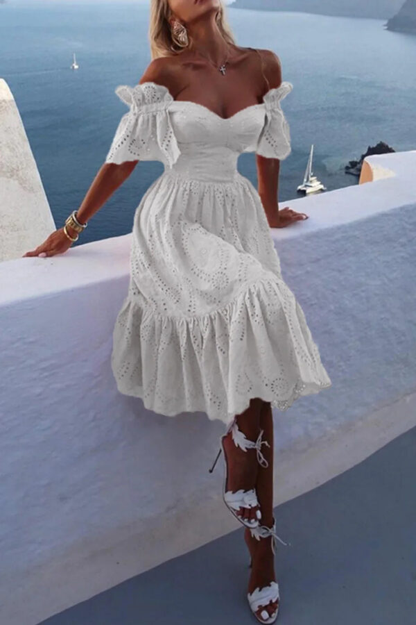 Alice - Robe à volants ajourée à épaules dénudées – Image 2