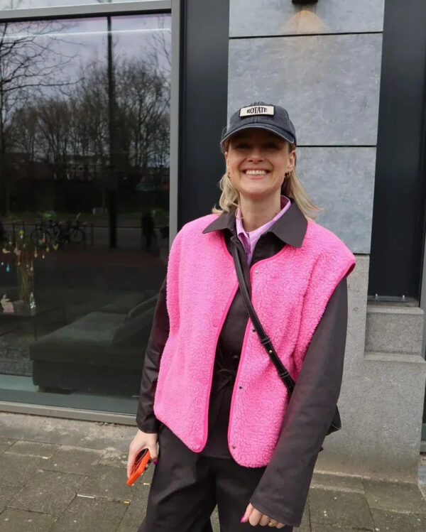Olivia – Gilet sans manches à col en V – Image 3