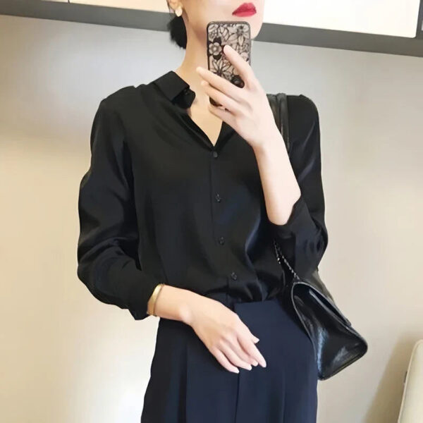 Scarlett - Chemise élégante à manches longues en satin – Image 4