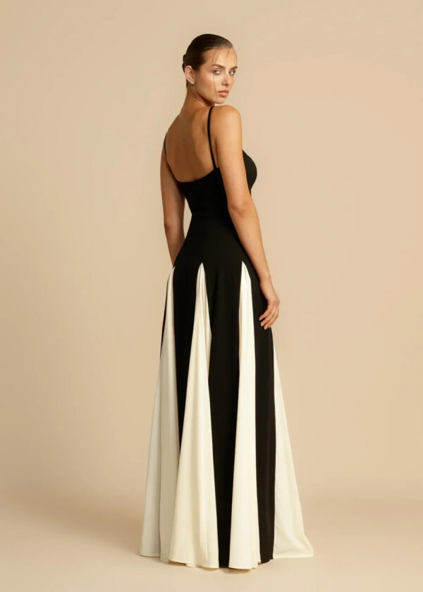 Marina - Robe Maxi Fit and Flare à bretelles pour femmes – Image 4