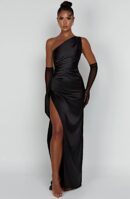 Malinda - Robe élégante en satin à une épaule avec fente
