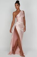 Malinda - Robe élégante en satin à une épaule avec fente