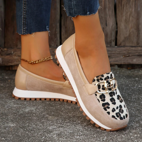 Rebaca - Chaussures plates à imprimé léopard pour femmes – Image 2