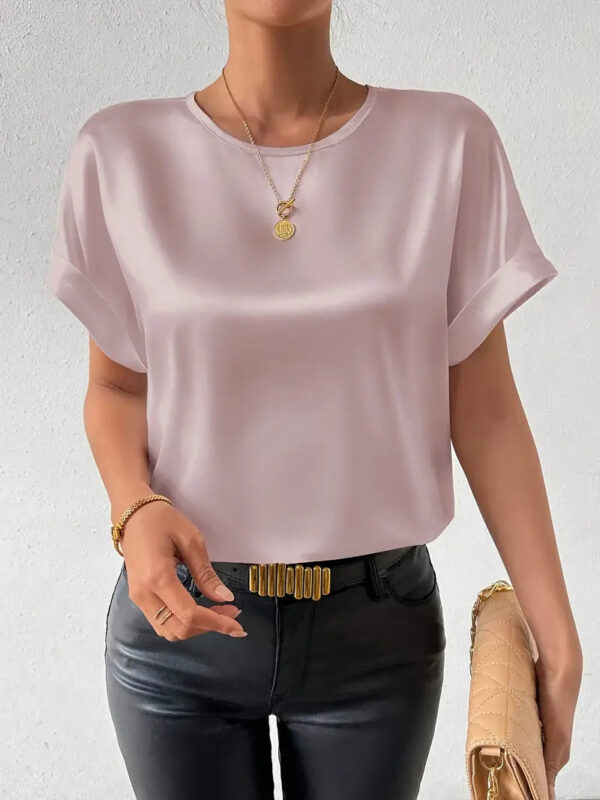 Vallie - Chemise à manches courtes et col rond pour femme – Image 3