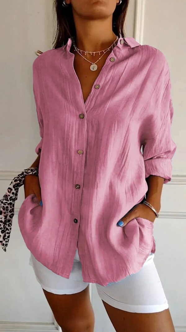 Virginia - Chemise ample à manches longues et col en V pour femme – Image 3