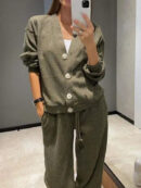 Ava - Ensemble deux pièces veste et pantalon en tricot avec boutons pour femmes